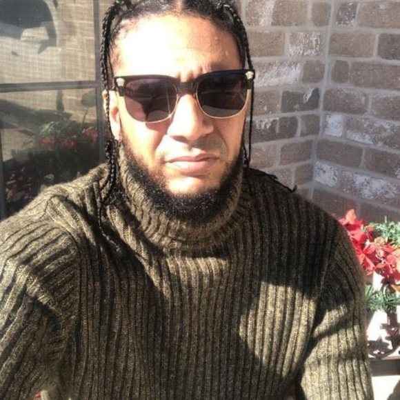 Meet your Posher, Marcos - Picture 1 of 1